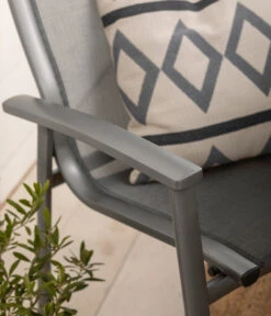 Dehner Stapelstuhl Hochlehner Chicago -Gartenmöbel Geschäft 4210274 WE DE 001 DehnerStapelstuhlChicago