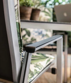 MWH Alu-Stapelsessel Elements -Gartenmöbel Geschäft 5325733 WE DE 001 StapelsesselElements